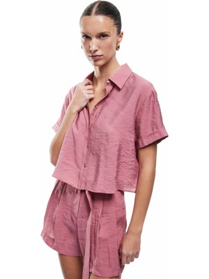 Koton Klasik Yaka Düğmeli Kısa Kollu Modal Gömlek