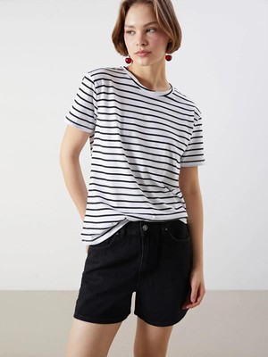 Xsıde  Bisiklet Yaka Çizgili Kadın Tişört  (S5)