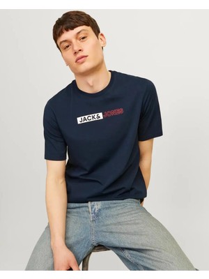 Jack&jones 12221946 Gogsu Yazılı 0 Yaka Kısa Kol Tshırt