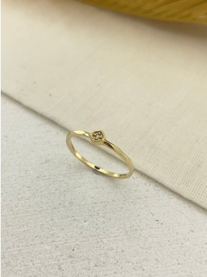 Onseva Kuyumculuk 14 Ayar Altın Minimal Taşlı Zarif Yüzük