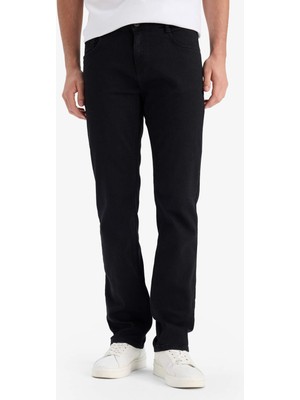 DeFacto Sergio Regular Fit Normal Kalıp Normal Bel Boru Paça Siyah Jean Pantolon E7267AX25SM