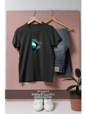 Oversize Whale Illustration Black And White  Tasarımlı Unisex T-Shirt