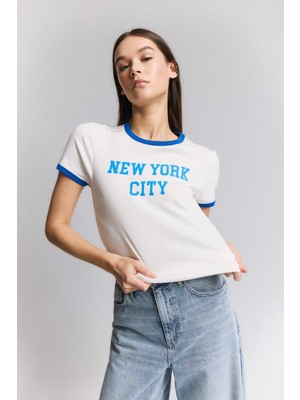 DeFacto Regular Fit Bisiklet Yaka Baskılı Ribana Kısa Kollu Tişört E7010AX25SP