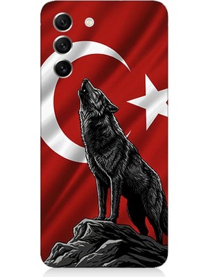 Samsung Galaxy S21 Fe Uyumlu Bayrak Önünde Uluyan Kurt  Desenli Silikon Kılıf