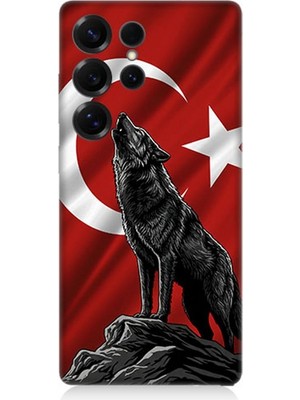 Samsung Galaxy S25 Ultra Uyumlu Bayrak Önünde Uluyan Kurt  Desenli Silikon Kılıf