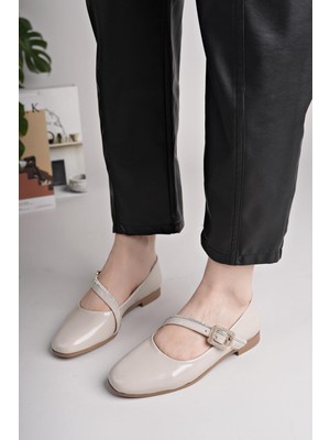 Nesil Shoes Swell 20821 Ten Rugan Tokası Taşlı Kadın Babet