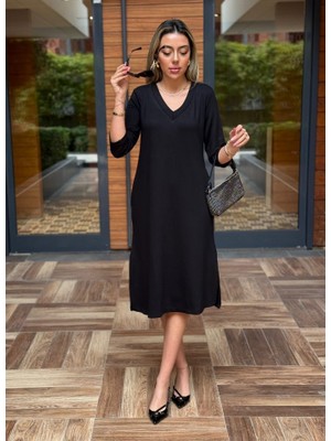 Kadın Uzun Kollu V Yakalı Yanlardan Yırtmaçlı Viskon Iki Iplik Midi Elbise