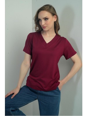 Kadın V Yaka Yırtmaçlı Kısa Kol Bluz