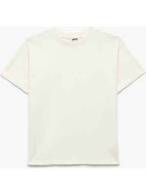 Koton Kısa Kollu Bisiklet Yaka Basic Tişört