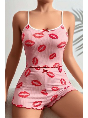 Öpücük Desenli Ip Askılı Şortlu Pijama Takımı