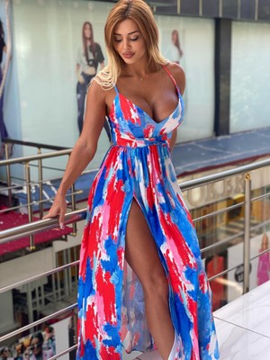 Pink and pink Batik Desenli Yırtmaç Detay Elbise