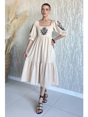 Kadın Kare Yaka Nakışlı Elbise P-00016393