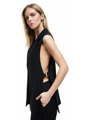 Koton Krep Kumaş Aksesuarlı Yandan Pencere Detaylı V Yaka Düğmeli  Uzun Yelek