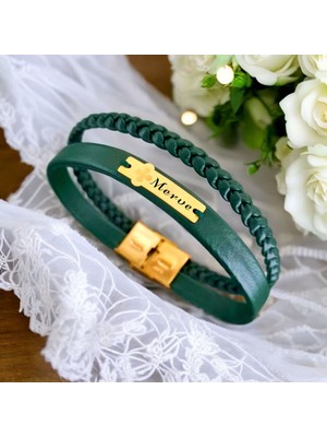 Archin Merve İsmine Özel Çiçek Figürlü 14 Ayar Altın Plakalı Doğal Yeşil Derili Hediye Bileklik-452İsim