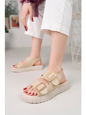 Aymood Çift Tokalı Dolgu Topuklu Çift Bantlı Tokalı Kadın Sandalet Nude