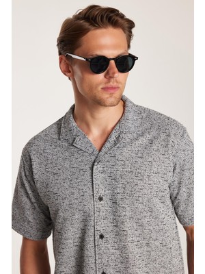 Erkek Relax Fit Rahat Kesim Örme Kırçıllı Dökümlü Kısa Kollu Apaş Yaka Gömlek