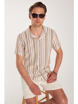 Erkek Slim Fit Dar Kesim Pamuklu Rahat Kullanım Çizgili Kısa Kollu Apaş Yaka Gömlek