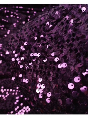 Mor Renkte Pul Payet Işlemeli Kadife (En  130 cm x Boy  260 Cm)