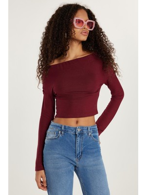 Kadın Slim Fit Dar Kesim Kayık Yaka Viskon Bordo Bluz