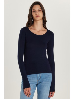 Kadın Slim Fit Dar Kesim Uzun Kollu Viskon Lacivert Bluz