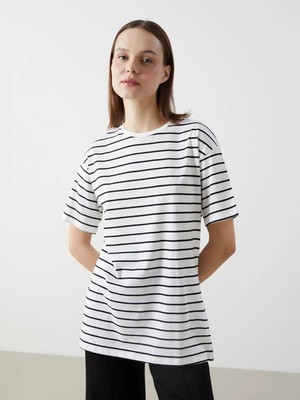 Xsıde  Bisiklet Yaka Çizgili Kadın Tişört  (S5)