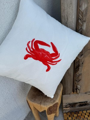 Re Marine Yengeç Nakışlı Kırlent Kılıfı  Beyaz-Kırmızı