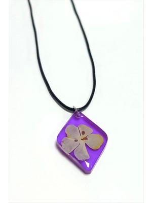 Kartopu Çiçeği Baklava Dilimli Epoksi Kolye