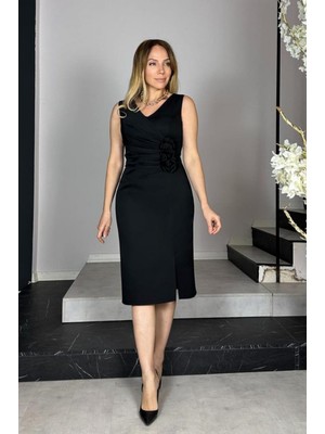 G1330 Drape ve Çiçek Detaylı V Yaka Abiye Elbise Siyah