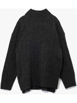 Koton Uzun Kollu Dik Yaka Oversize Triko Kazak