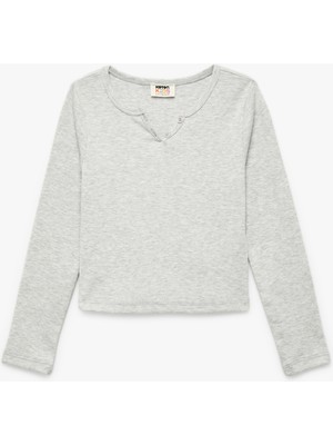 Koton Düğme Detaylı Uzun Kollu V Yaka Tişört