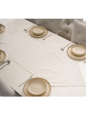 Özel Tasarım Dekoratif Ranforce Pamuklu Kumaş Dekoratif Çiçek Desenli Beyaz Üçgen Runner 50X150