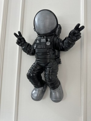 Dekoratif Dev Astronot Heykeli - Duvar Modeli (47-35 ) cm