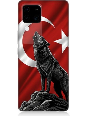 Vivo V30 Uyumlu Bayrak Önünde Uluyan Kurt  Desenli Silikon Kılıf