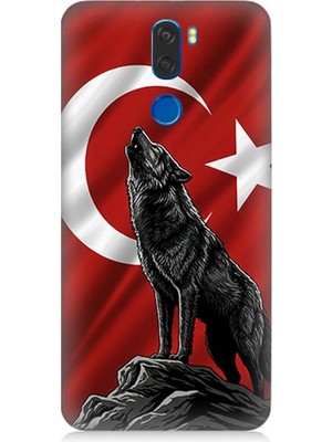 Vestel Venus Z30 Uyumlu Bayrak Önünde Uluyan Kurt  Desenli Silikon Kılıf