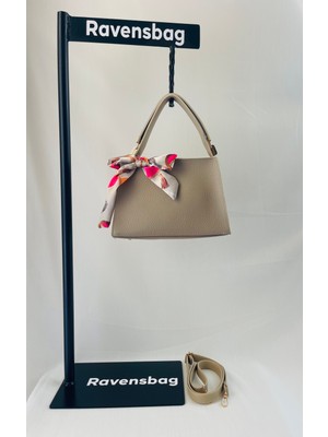 Fiyonk El ve Omuz Kadın Çanta