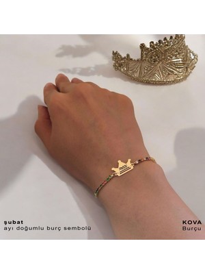 Archin Şubat Ayı Doğumlarına 14 Ayar Altın Plakalı Renkli Taş Desenli Taç Motifli Hediye Bileklik-489AY