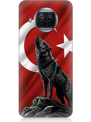 Xiaomi Mi 10T Lite Uyumlu Bayrak Önünde Uluyan Kurt  Desenli Silikon Kılıf