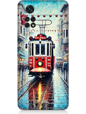 Xiaomi Redmi Note 11 Uyumlu Yağmurlu Sokakta Kırmızı Tramvay  Desenli Silikon Kılıf