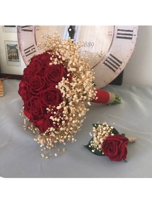 Canlı Beyaz ve Mor Lale Buketi ile Damat Yaka Çiçeği Seti