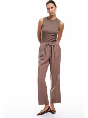 Koton Beli Lastikli  Bağlama Detaylı Cepli Bol Paça Viskon Pantolon