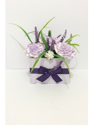 Mor Karanfil Kokulu Taş Aranjmanı, Hoş ve Doğal Dekorasyon Için Ideal Seçim