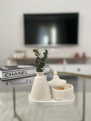 Beyaz Vazo ve Mumluk Dekoratif Taş Tozu Seti, Şık ve Zarif Dekorasyon Ürünü
