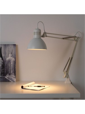 Beyaz Çalışma Lambası, Ayarlanabilir Kol ve Başlık, 17 cm Abajur Çapı