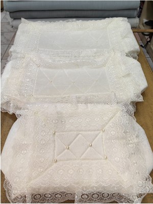 About The Perfect Bej Dantelli 3'lü Hurç Takımı, Şık ve Kullanışlı Ev Düzenleme Seti