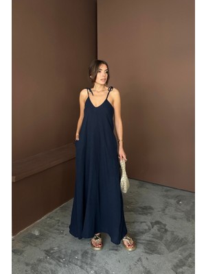 Aisha Elbise Askılı Uzun Salaş Müslin Elbise - Lacivert