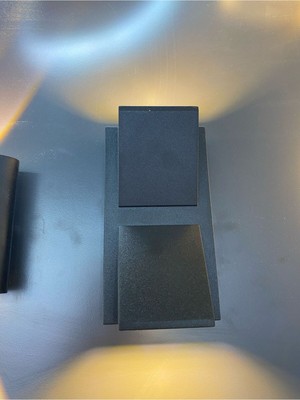 Sarı Rodos Çift Yönlü LED Duvar Aydınlatması, Şık ve Enerji Tasarruflu Tasarım