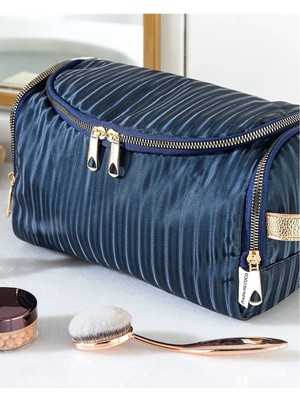 Lacivert Şık Makyaj Çantası, Düzenli ve Kullanışlı Tasarım, Tarzınıza Uyum Sağlar