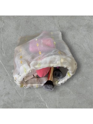 Iki Parça Beyaz Makyaj Organizer Seti, Şık ve Pratik Saklama Çözümü