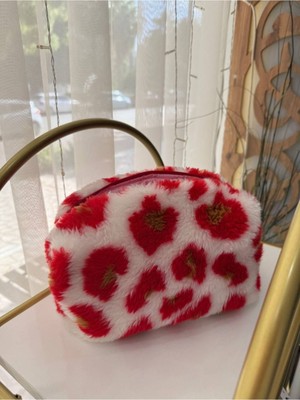 El Yapımı Kırmızı Makyaj Çantası, Şık ve Kullanışlı Tasarım