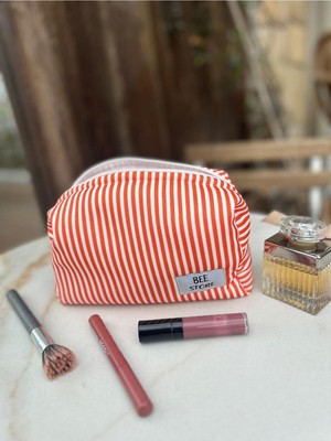 Şık Çizgili Kadın Makyaj Çantası, Kırmızı Renkli, Hafif ve Kullanışlı Tasarım